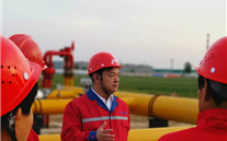 心系一线 情暖下层-张龙义董事长深入汶上、金乡、成武、正定公司视察、慰问