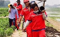 24小时挑灯酣战 30余人协力除“虎”--金乡公司圆满完成新万福河次高压管道刷新